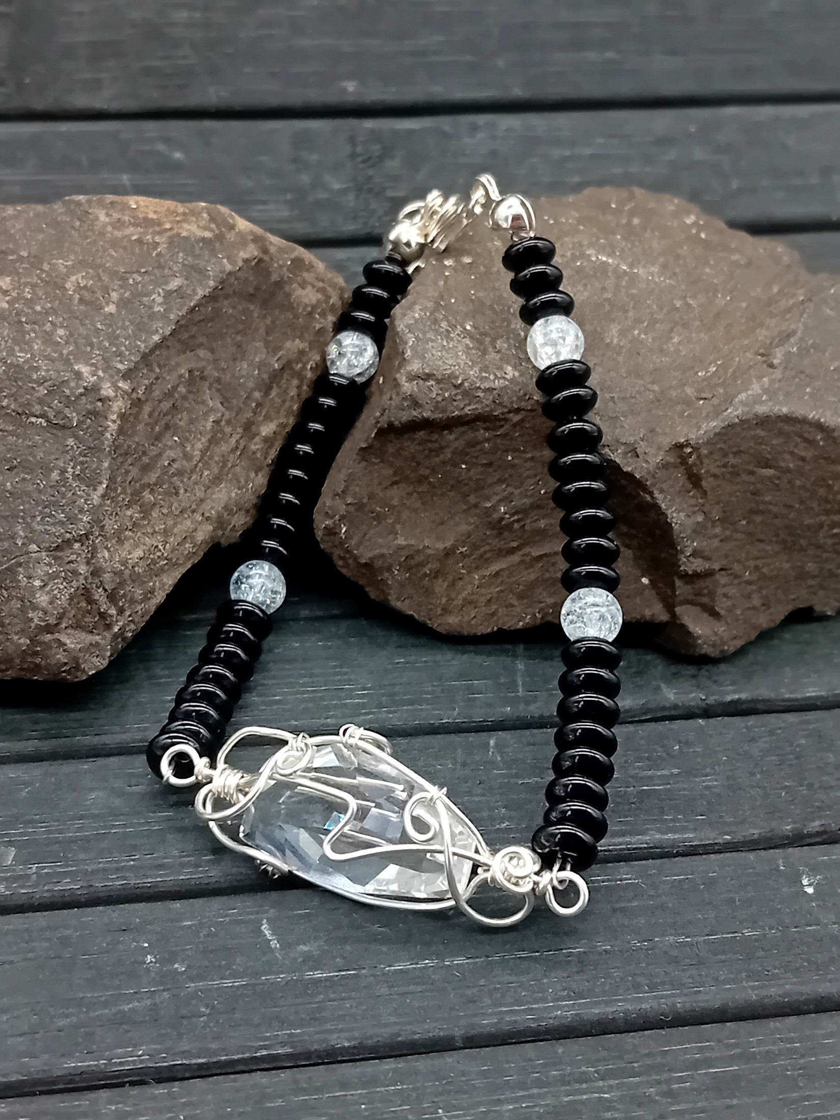 Armband aus Obsidian und Bergkristallperlen und Swarovski Stein 925 Silber – Bild 2