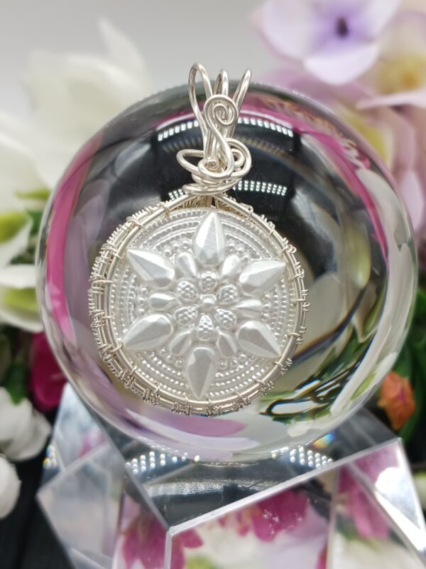Schmuckanhänger weiß Glas Motiv Edelweiß 925 Sterlingsilber – Bild 2