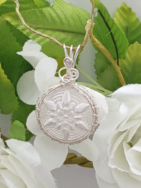 Schmuckanhänger weiß Glas Motiv Edelweiß 925 Sterlingsilber – Bild 3