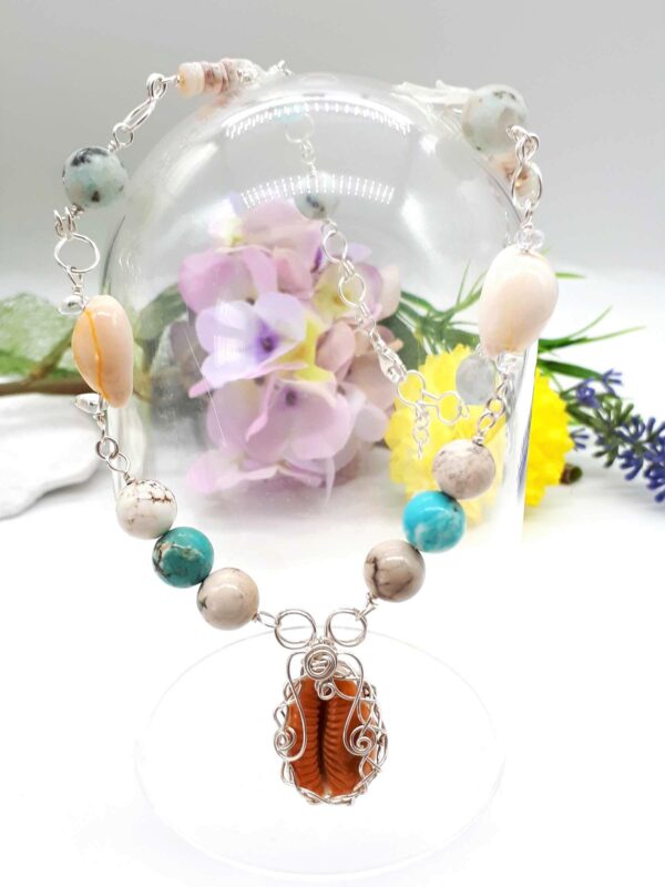 Kauri-Muschel-Halsband mit Opalrondellen und Achatperlen (Boho-Style) – Bild 2