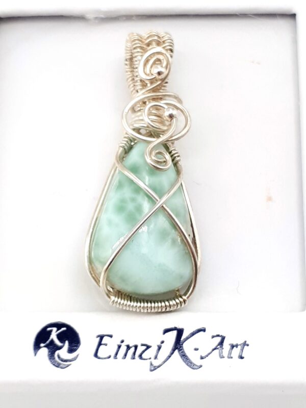 Schmuckanhänger mit grün-türkisfarbenen Larimar in 925 Silber gefasst – Bild 2