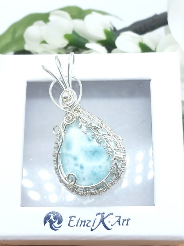 Schmuckanhänger Larimar hellblau mit Silberblätter in 925 Sterlingsilber – Bild 6