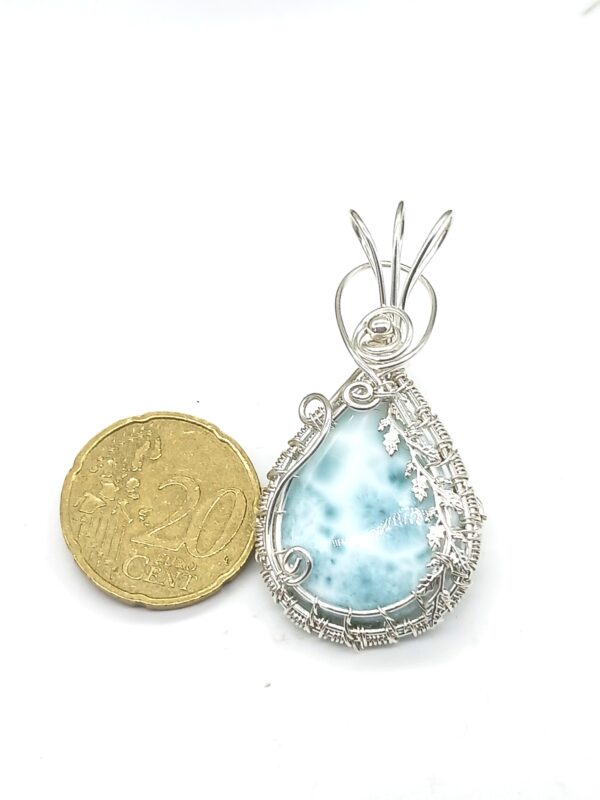 Schmuckanhänger Larimar hellblau mit Silberblätter in 925 Sterlingsilber – Bild 4