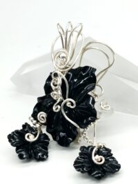 Set Schmuckanhänger und Ohrhänger Onyxblüte schwarz gefärbt 925 Silber